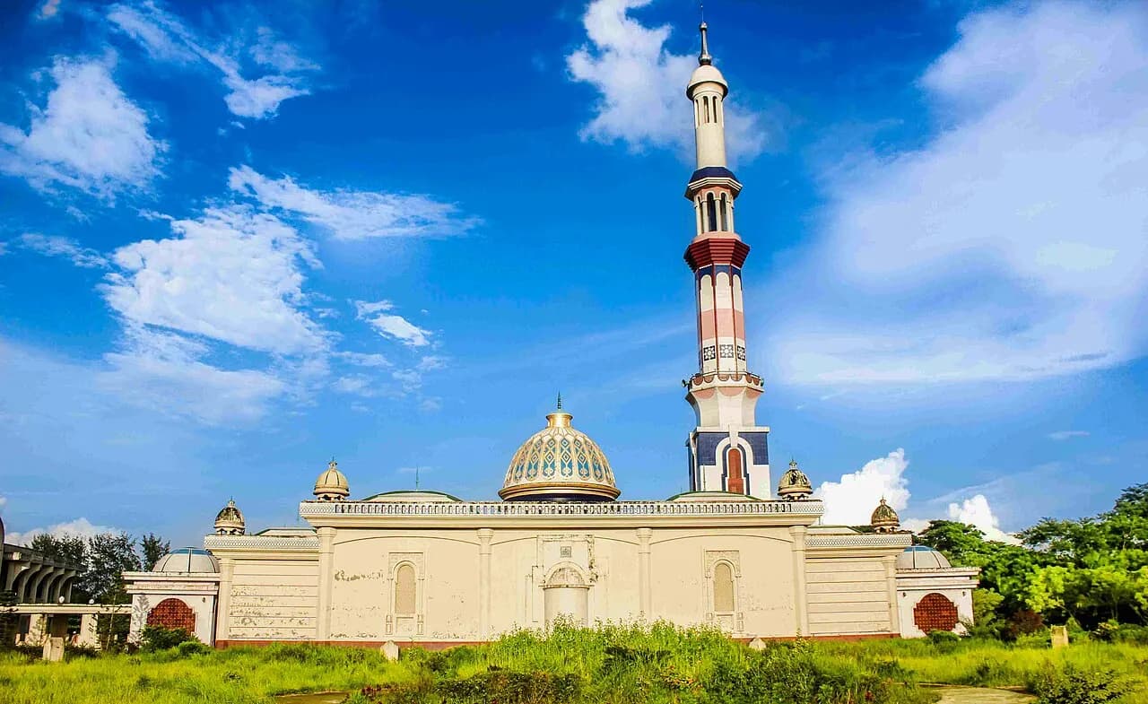 বাইতুল আমান জামে মসজিদ — ছবি