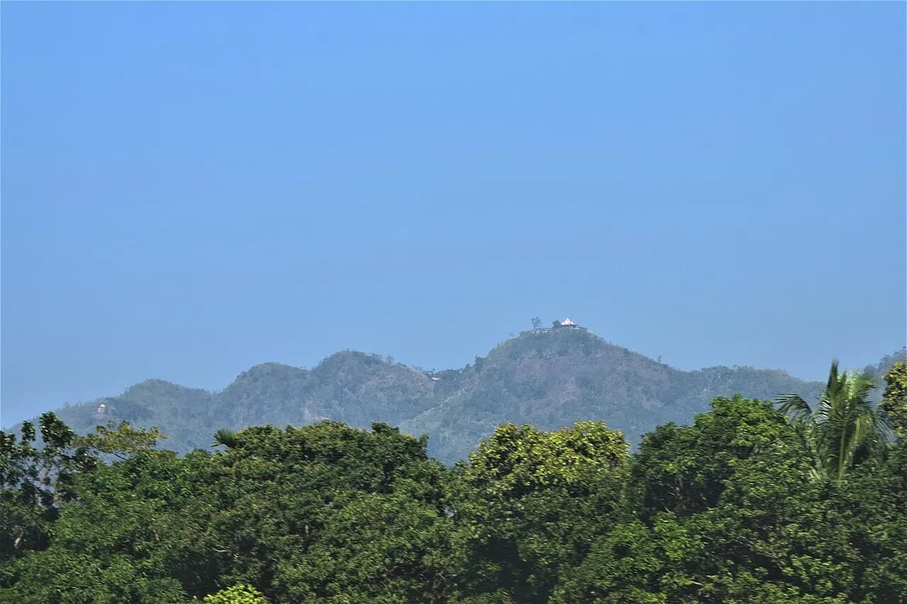 চন্দ্রনাথ পাহাড় ও মন্দির, চট্টগ্রাম — Chandranath Hill