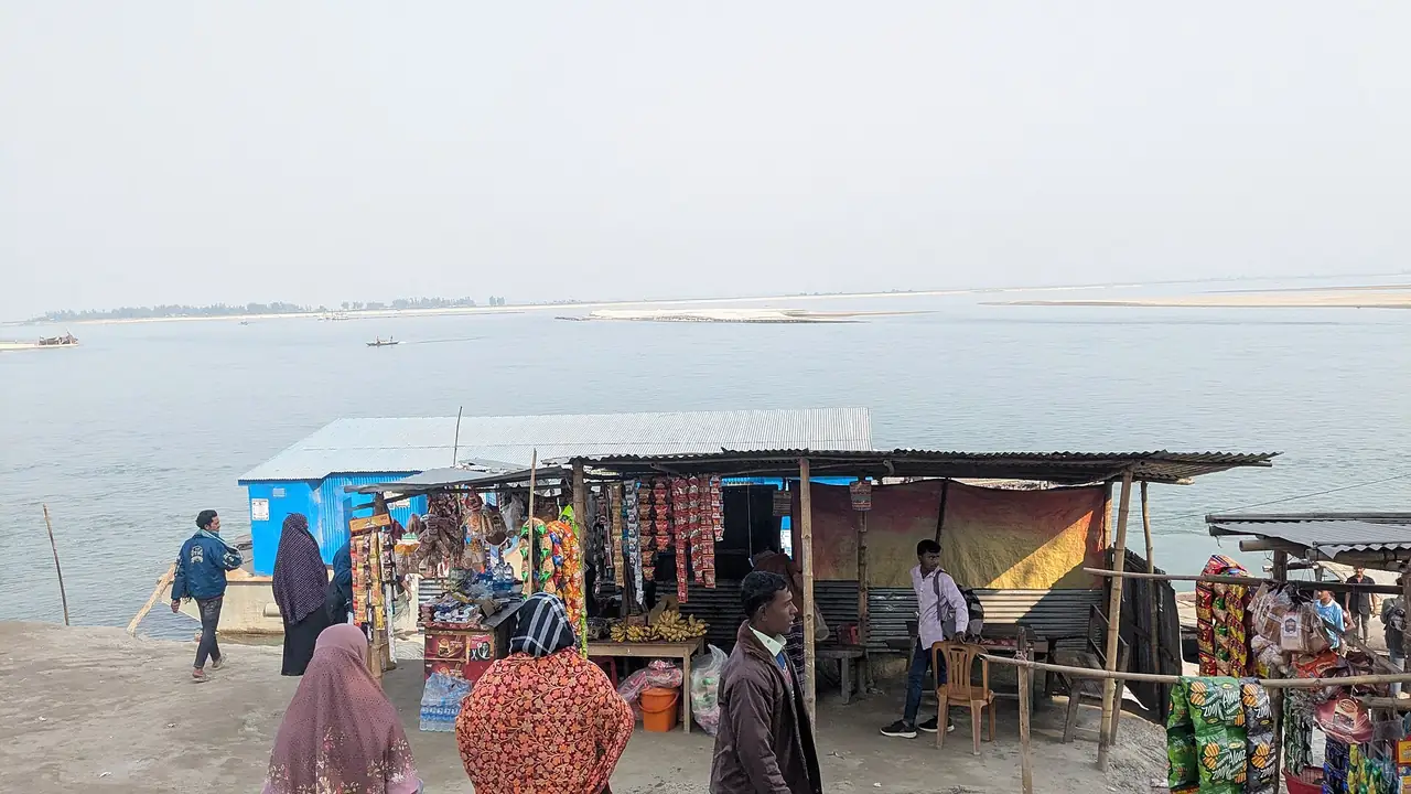 চিলমারী নদীবন্দর, কুড়িগ্রাম — Chilmari river port, Kurigram, Bangladesh