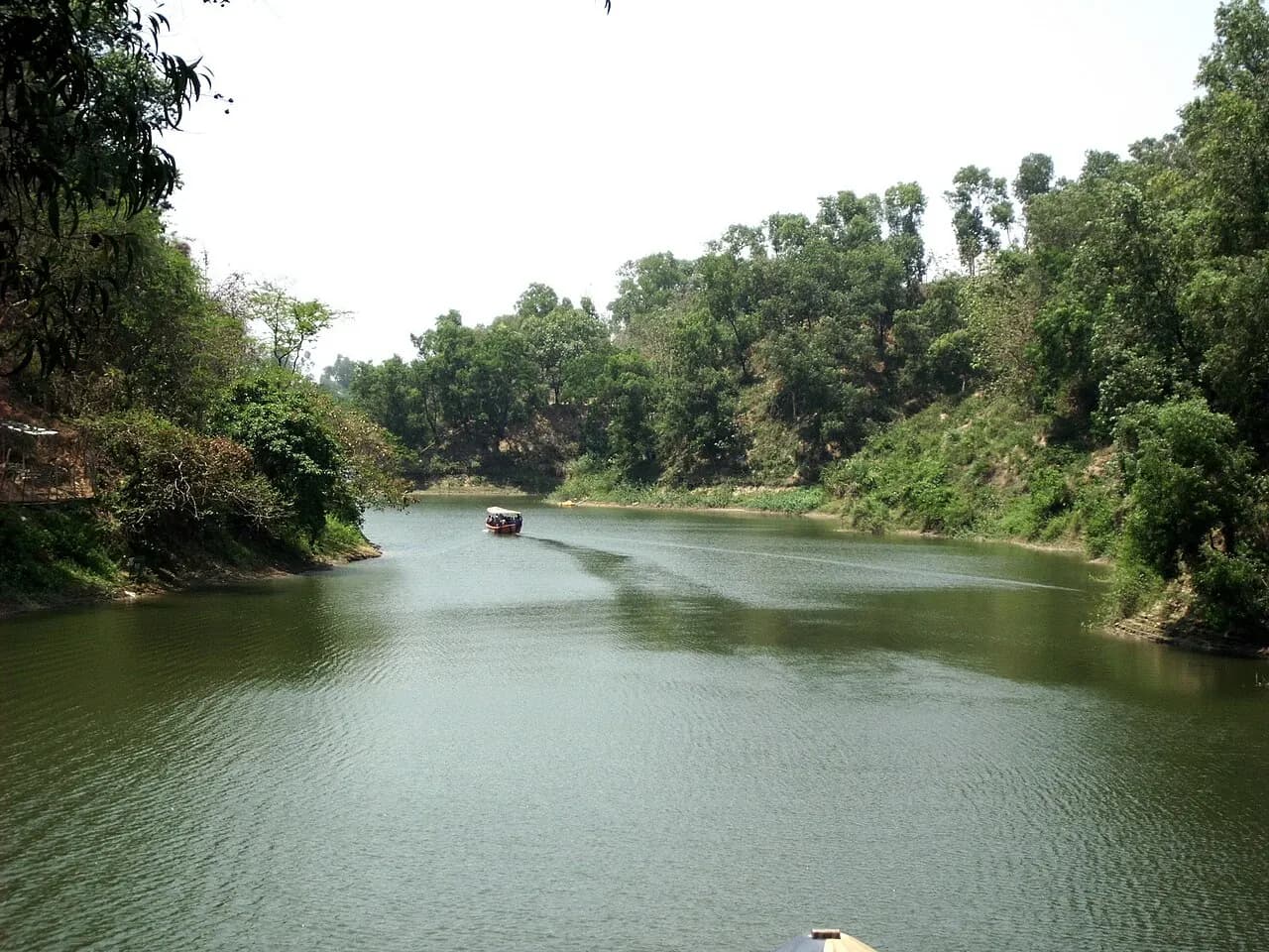 ফয়’স লেক, চট্টগ্রাম — Foy's Lake