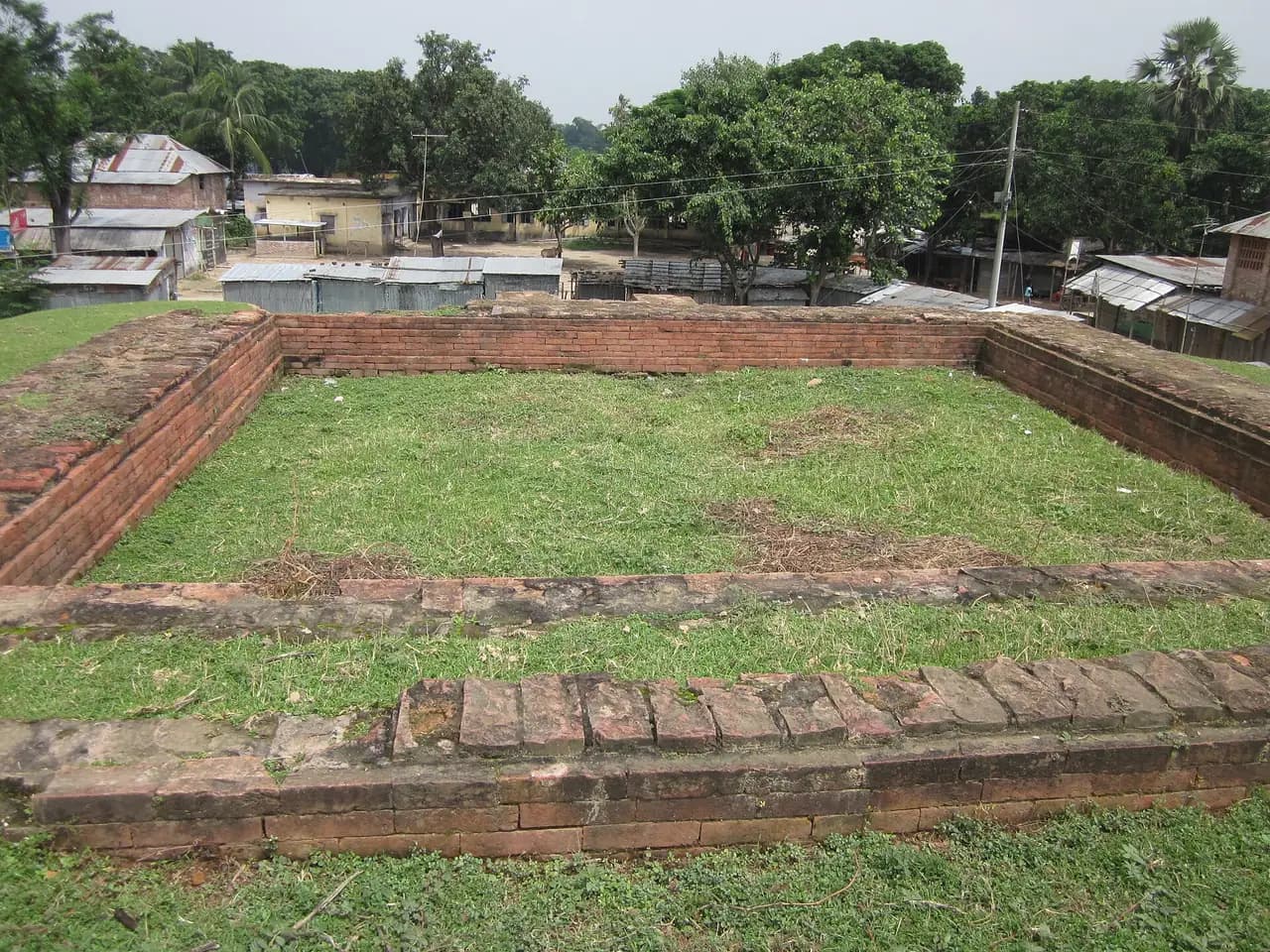 হলুদ বিহার, নওগাঁ — Halud Vihara: Archaeological site of 8th - 9th century