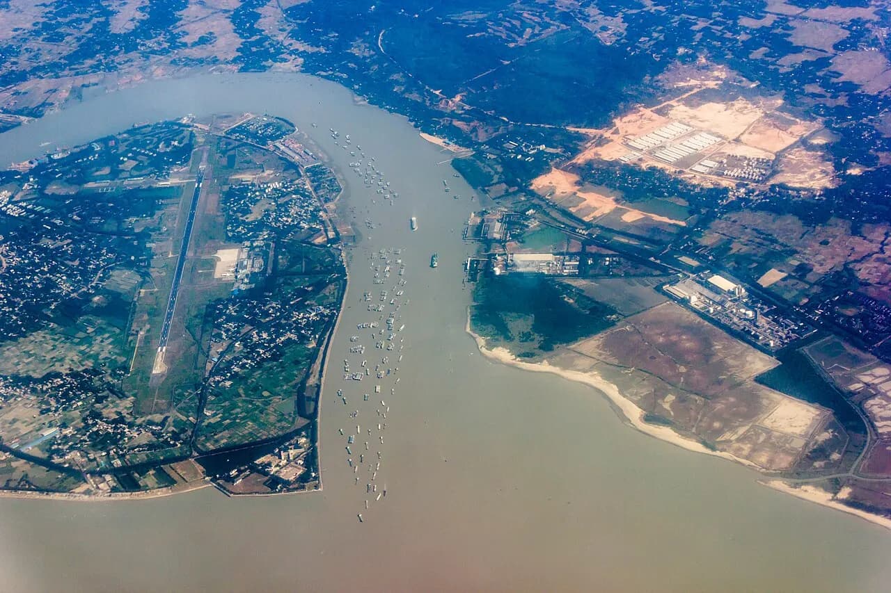কর্ণফুলী নদী — ছবি