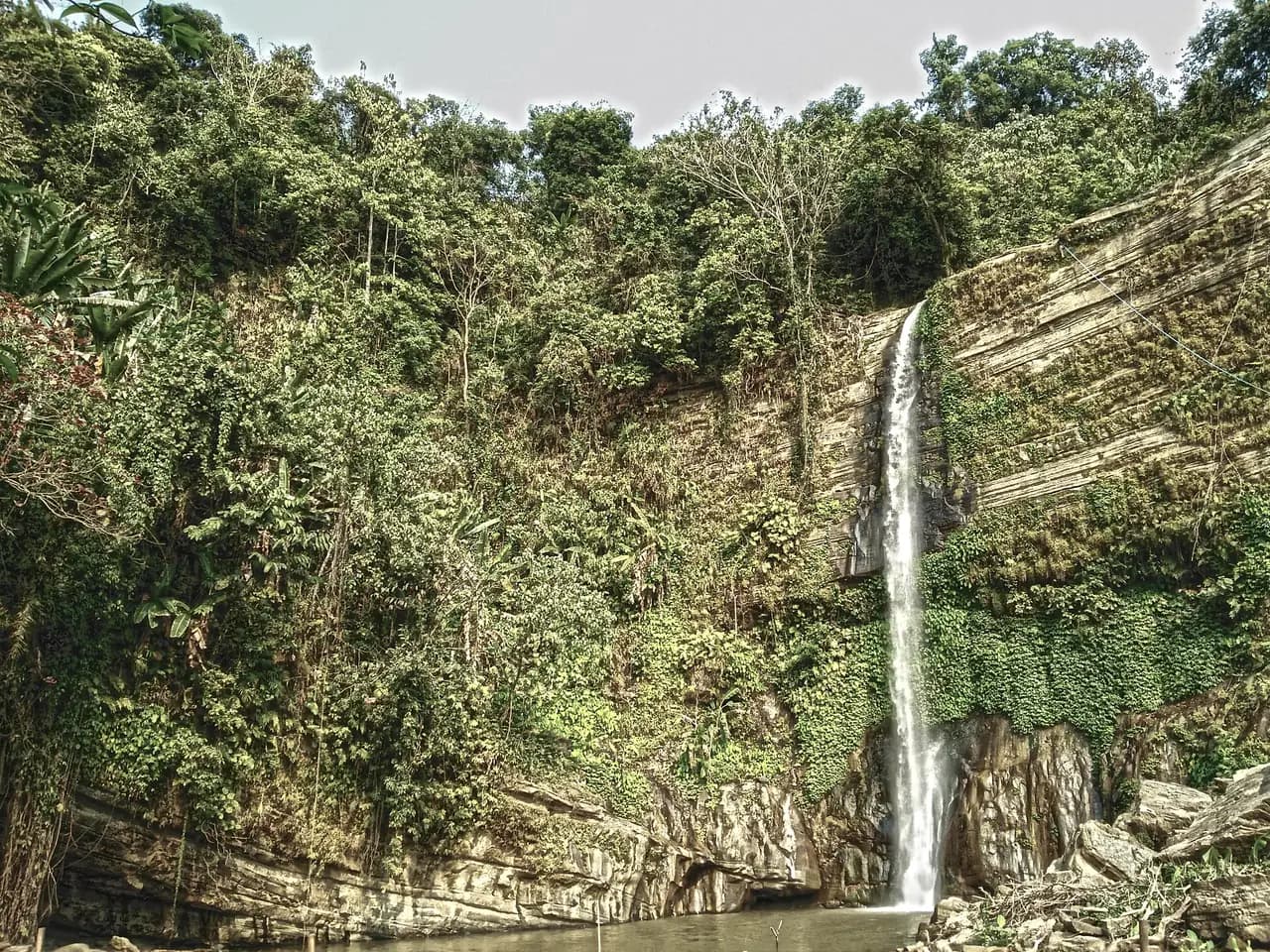 Madhabkunda Waterfall, Moulvibazar: Madhabkunda Park