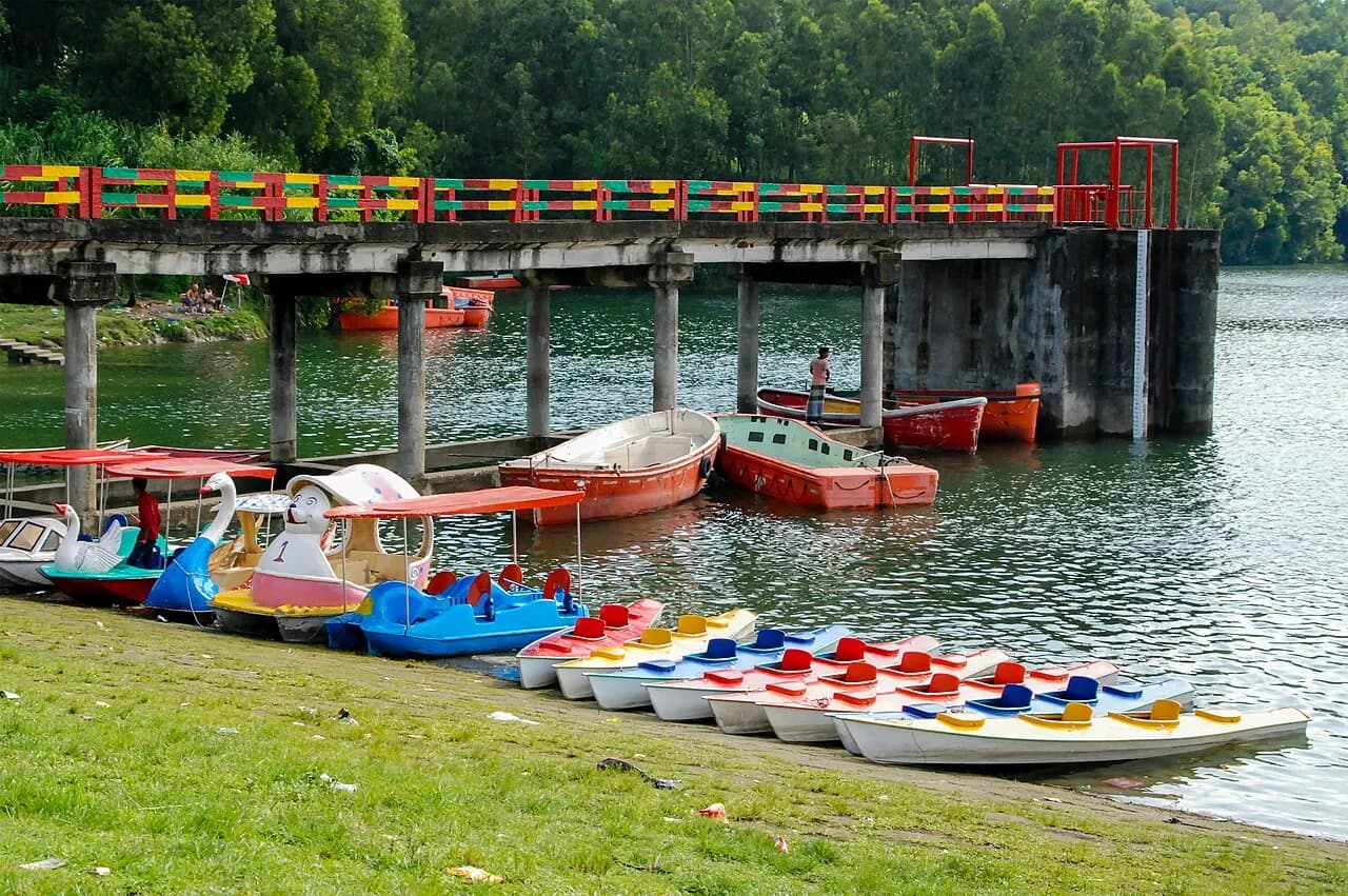মহামায়া হ্রদ — ছবি