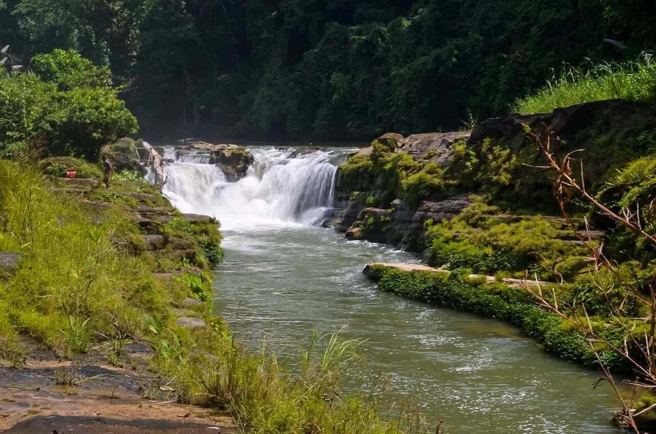 নাফাখুম জলপ্রপাত, বান্দরবান — Nafakhum Waterfalls
