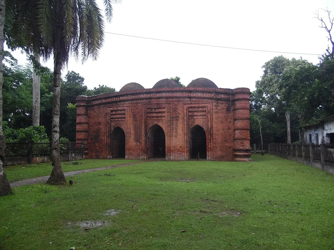 নয় গম্বুজ মসজিদ, বাগেরহাট