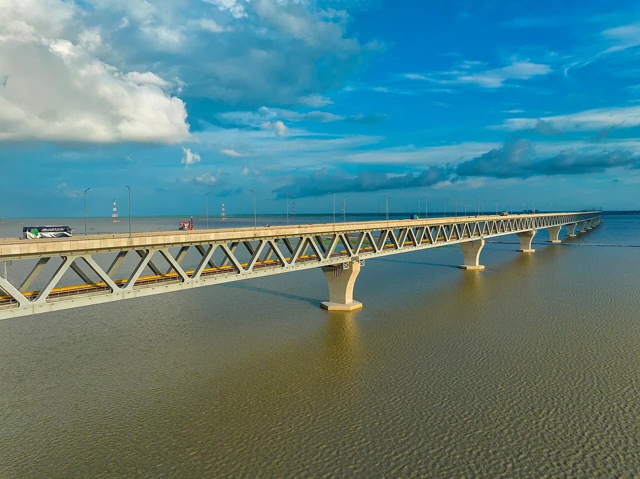 পদ্মা সেতু — ছবি