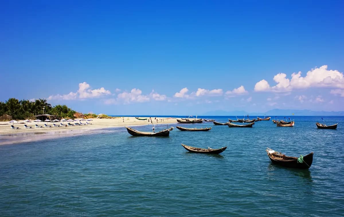 সেন্ট মার্টিন দ্বীপ, কক্সবাজার — Saint Martins Island with boats in foreground