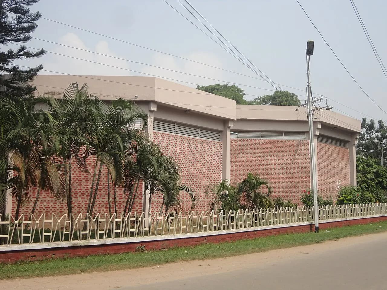 শহীদ স্মৃতি সংগ্রহশালা — ছবি