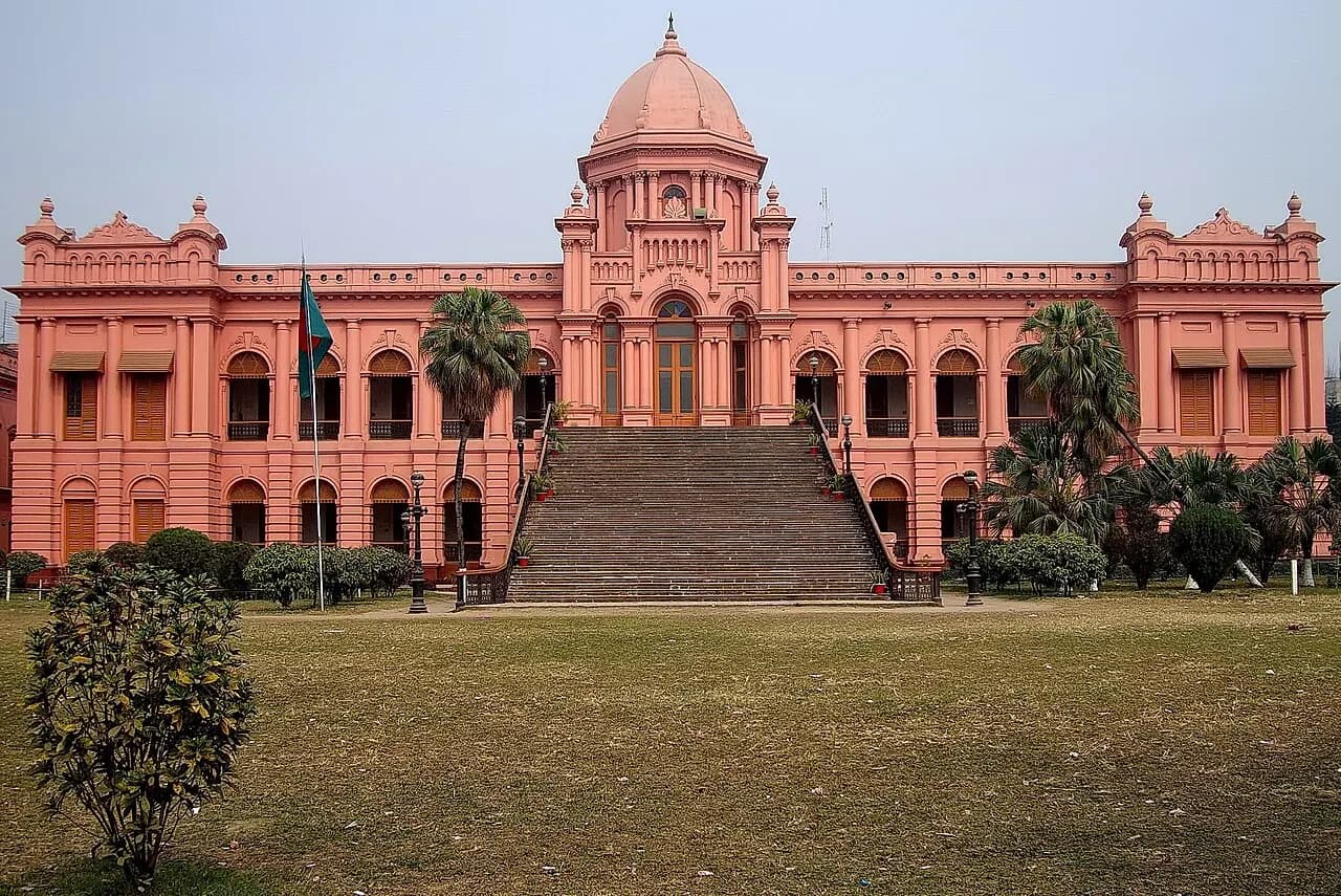 আহসান মঞ্জিল, ঢাকা — Ahsan Manzil-Front View