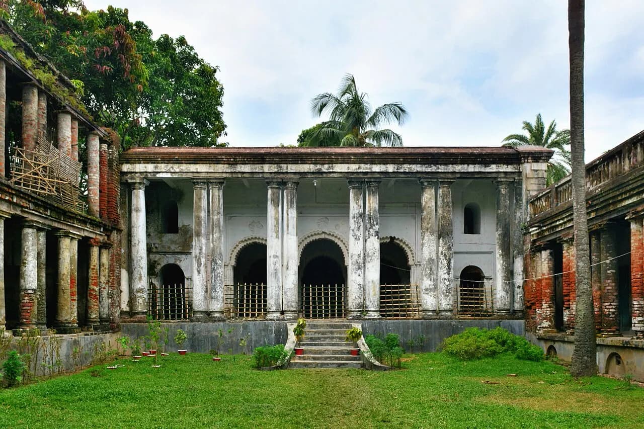 স্যার প্রফুল্ল চন্দ্র রায়ের বাড়ি — ছবি