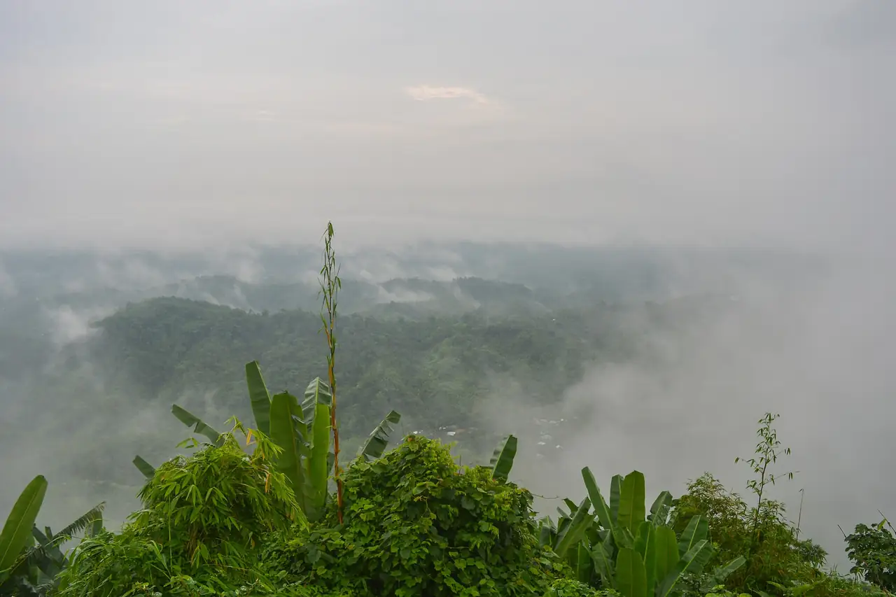 মেঘলা পর্যটন কমপ্লেক্স, বান্দরবান — View from the Meghla tourist point in cloudy morning, Bandarban.