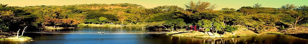 মেঘলা পার্ক হ্রদ — ছবি